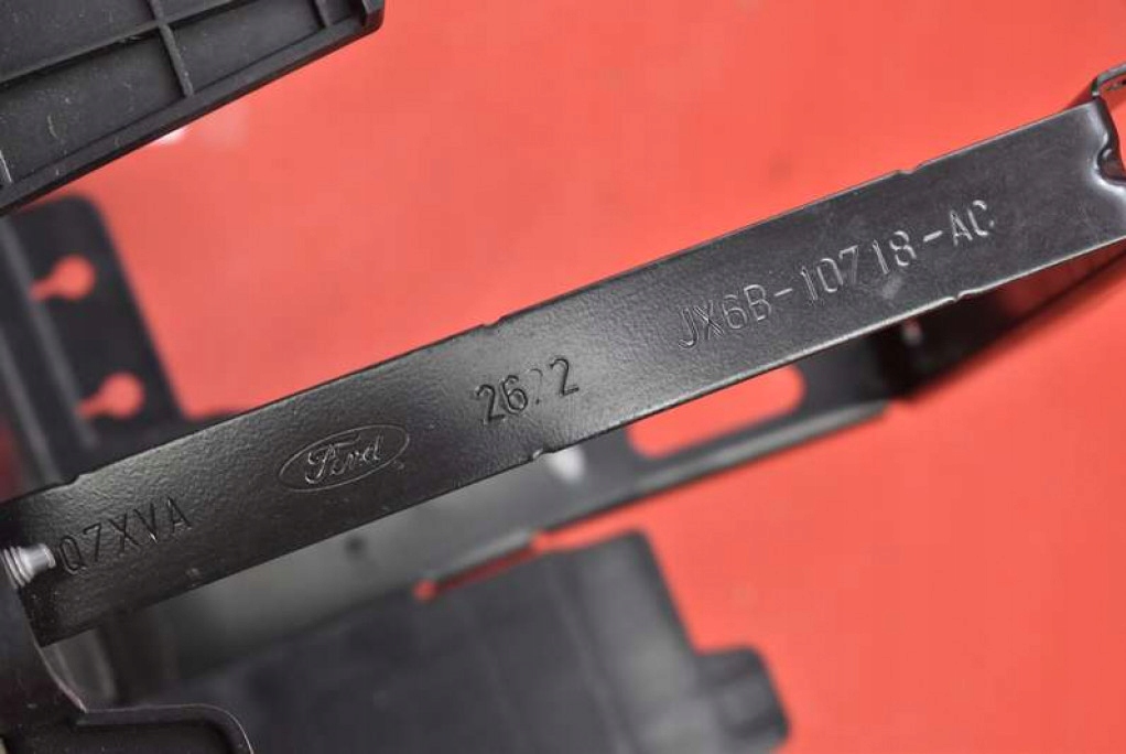 фото №7, Основание аккумулятор jx6b-10723-ab ford kuga 3 iii mk3 19-21