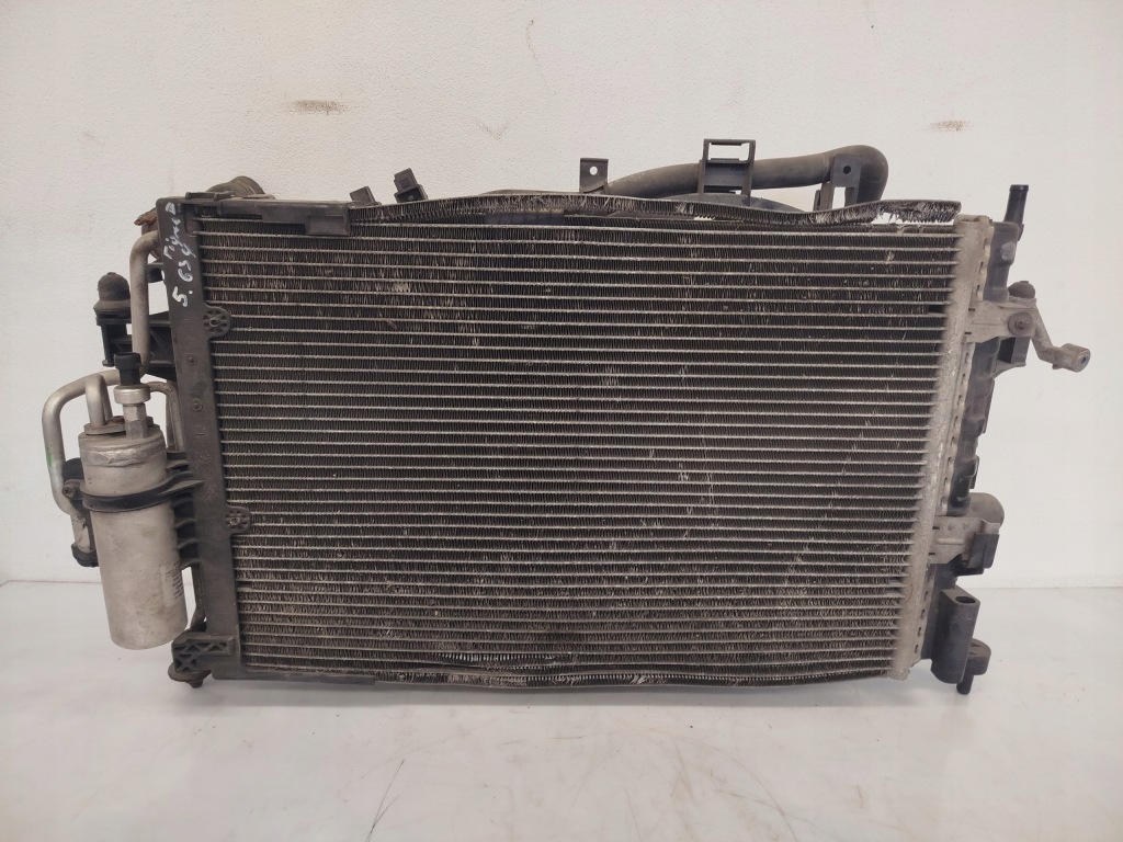 Купити Вентилятор + радіатор opel tigra b