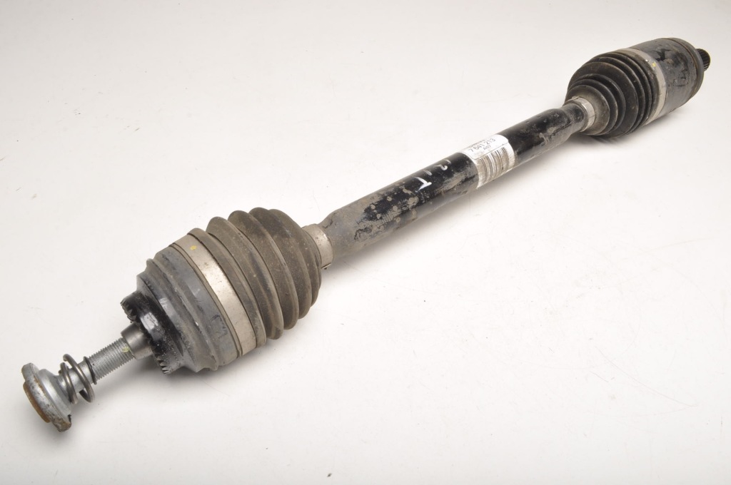 Купити Bmw i3 i01 привідний вал ліва задня 7641213