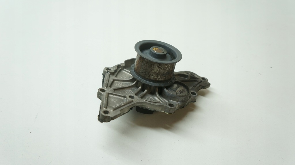 фото №3, Audi a6 c5 2.5tdi насос wody 059121019c