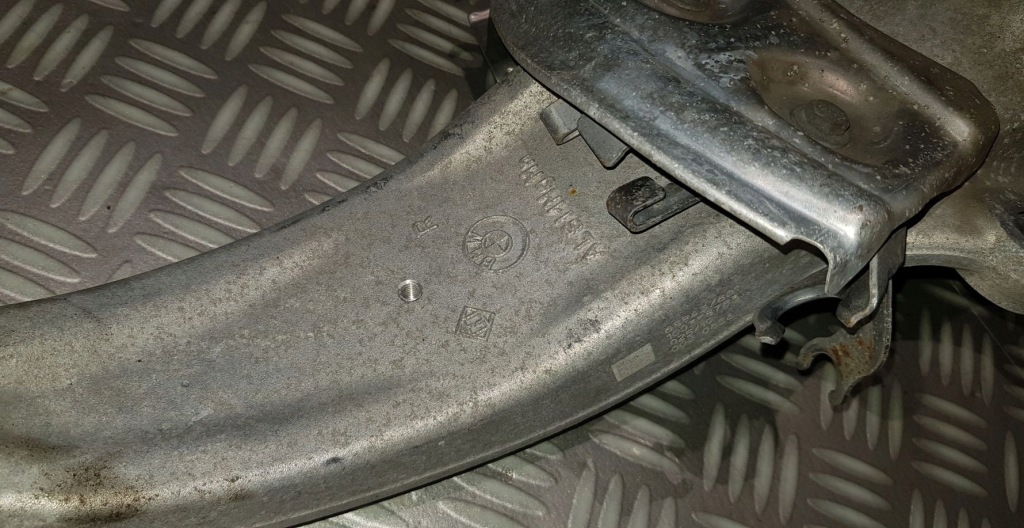 Bmw 7 g11 g12 2wd поворотный кулак правая перед 6884378 ступица колеса подшипник 6861139 Киев