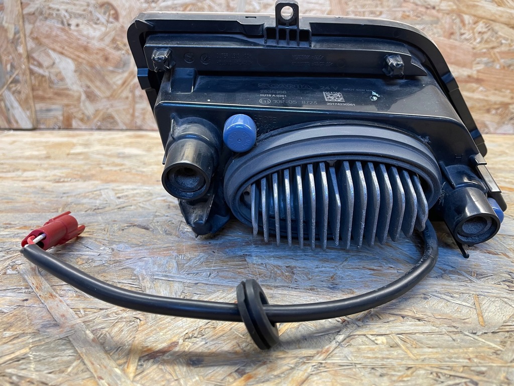 фото №11, Противотуманная фара крышный globu левый с рамка scania ntg ng 2535366 2623555