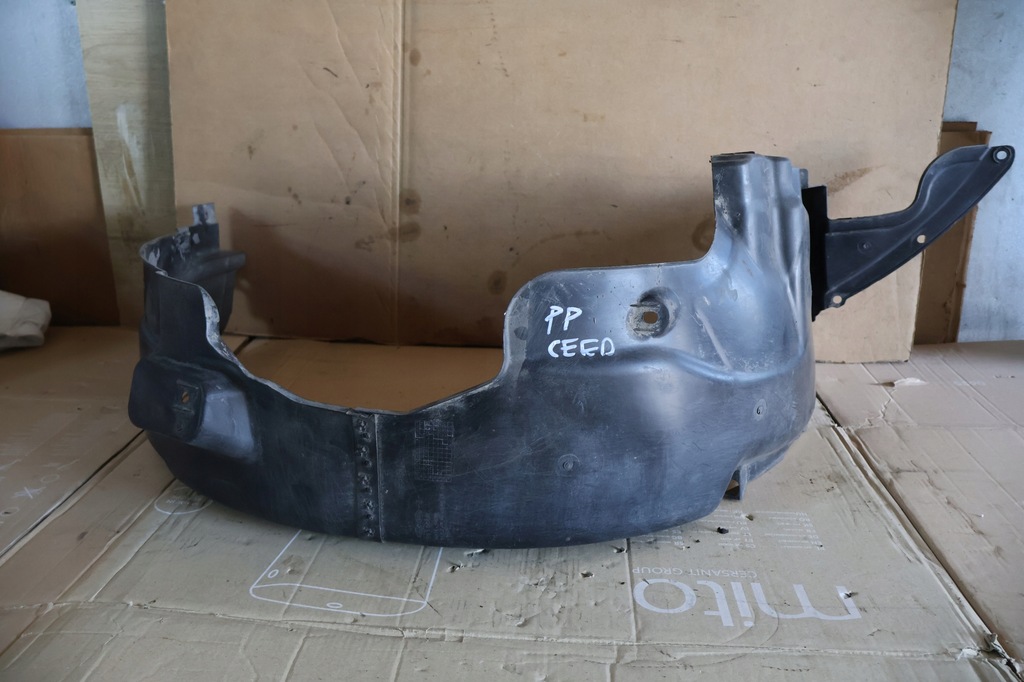 фото №1, Kia ceed i подкрылок правое перед оригинал 06-09