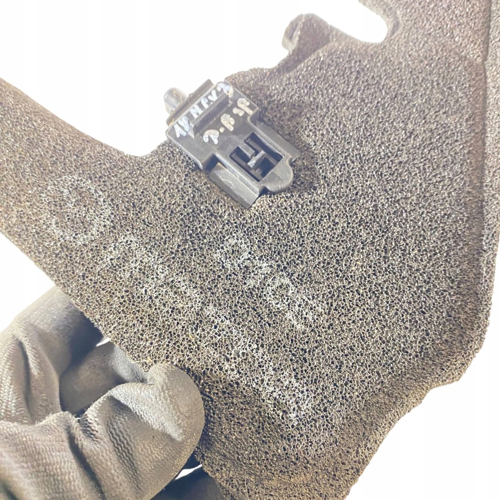 фото №6, Mazda cx-3 2019 шумоизоляция / пена крыла передний