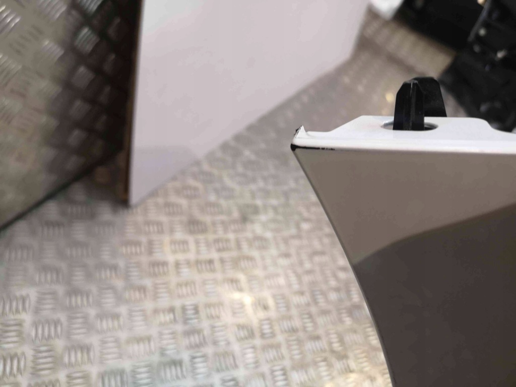 фото №15, Bmw ix i20 бампер перед mpakiet передній mineralweiss