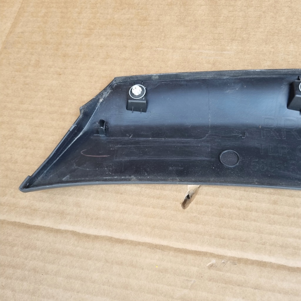 фото №9, Toyota yaris cross молдинг накладка крила права задня 75605-k2011