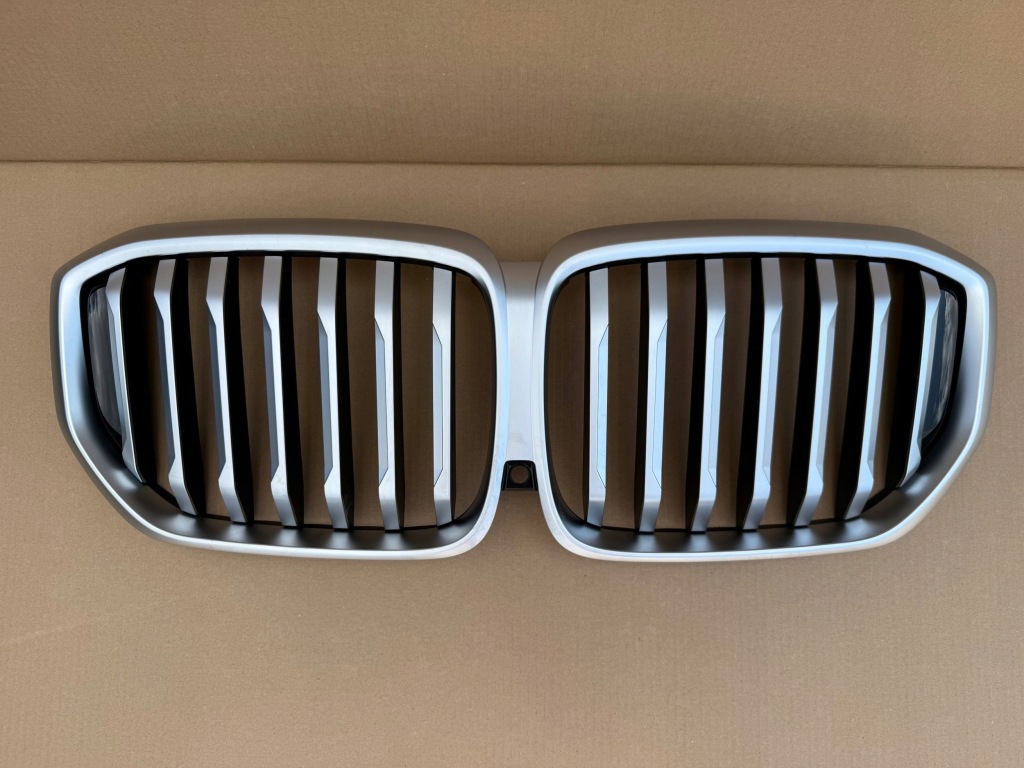 фото №1, Решётки радиатора решётка радиатора bmw x5 g05 lci lift 2023- оригинал idealny состояние