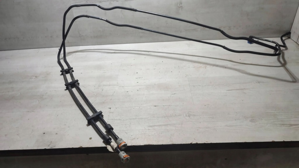 Купити Alfa romeo stelvio 2021 шланг пального