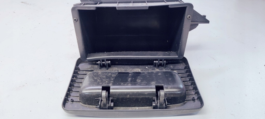 фото №6, Бардачок сиденье левый audi a1 8x 6j0882601