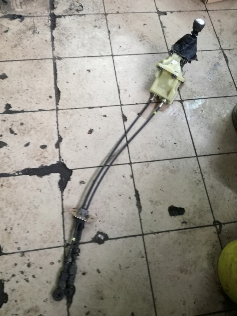 фото №1, Hyundai tucson i 2005 - 2010 r0k ручка домкрат тросы переключения передач