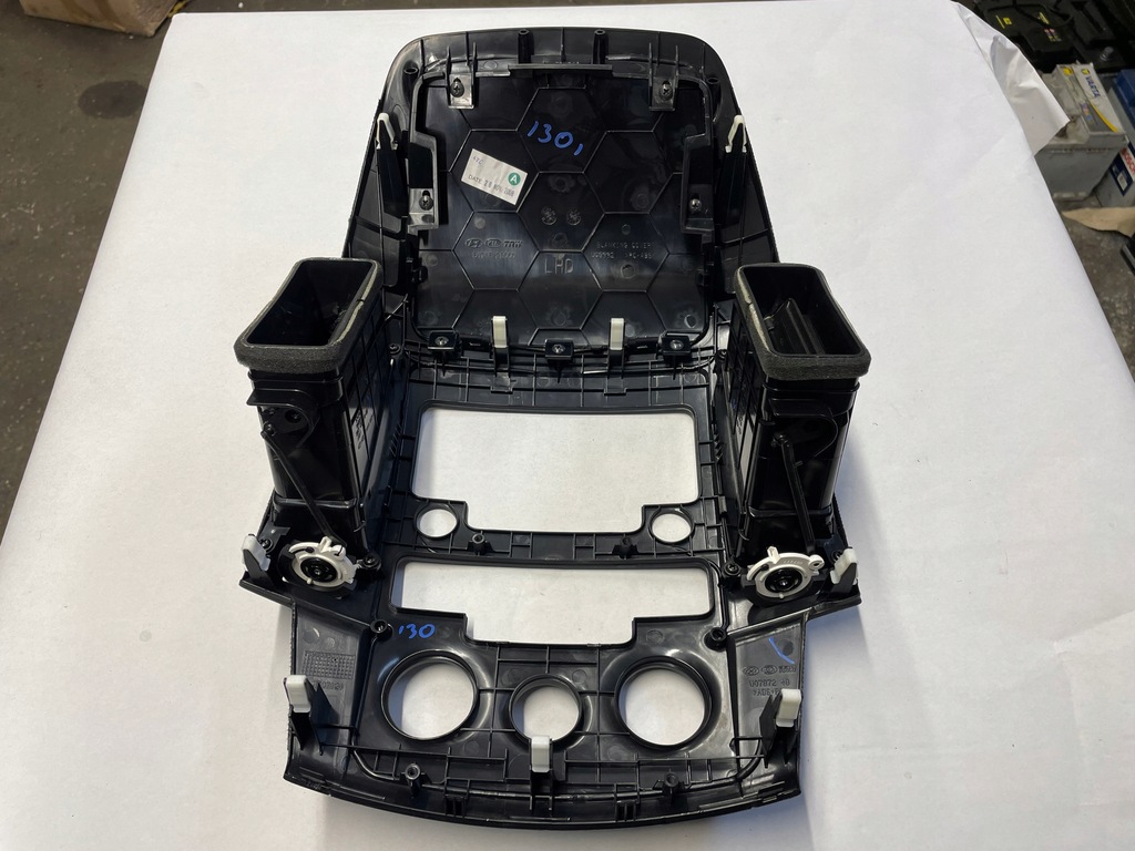 фото №5, Hyundai i30 i 07- рамка защита консоли средняя 84745-2r000