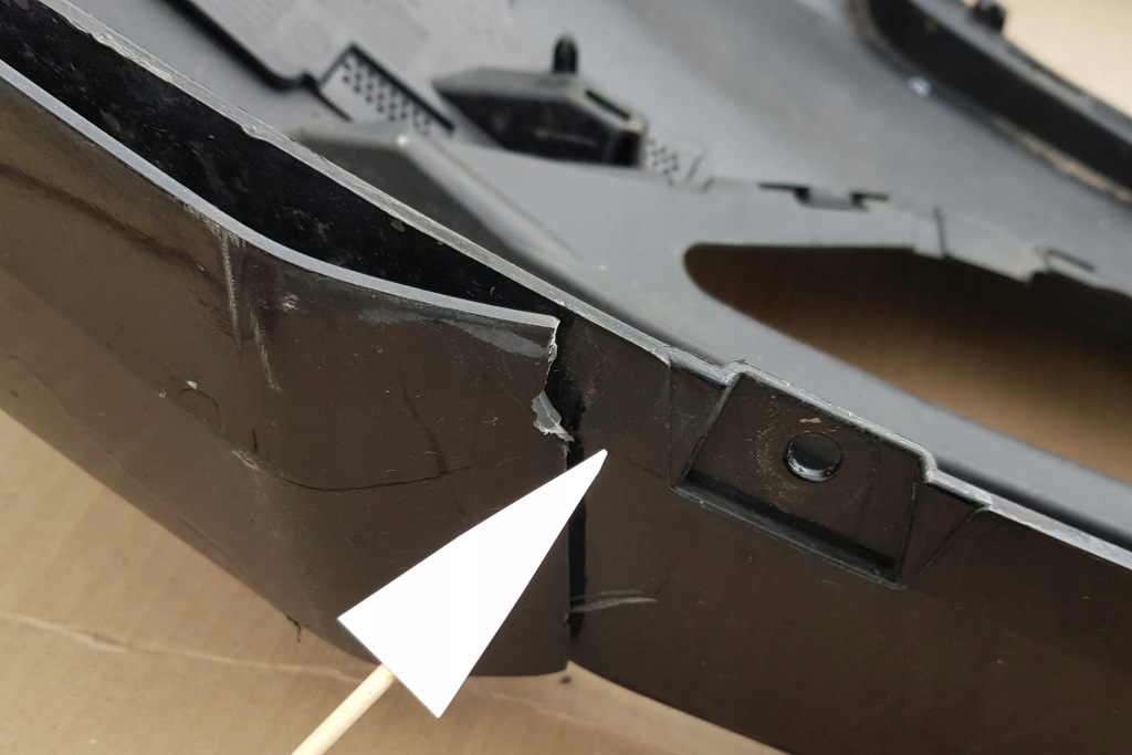 фото №7, Volvo s60 ii v60 ii r-desing бампер передний с решётка накладка нижняя