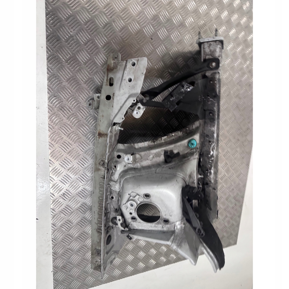 фото №11, Четверть передняя перед сторона левая bmw 3 e92 e93