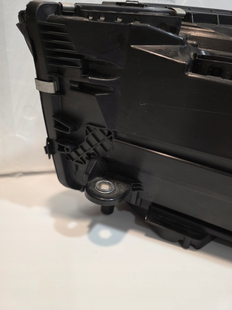 Фара правый  mercedes w214 e klasa digital ходовие огни  америка / kanada a2149064802 Недорого