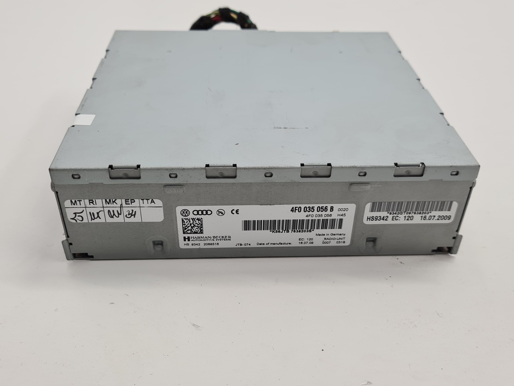 фото №1, Audi a4 b8 allroad тюнер радіо 4f0035056b