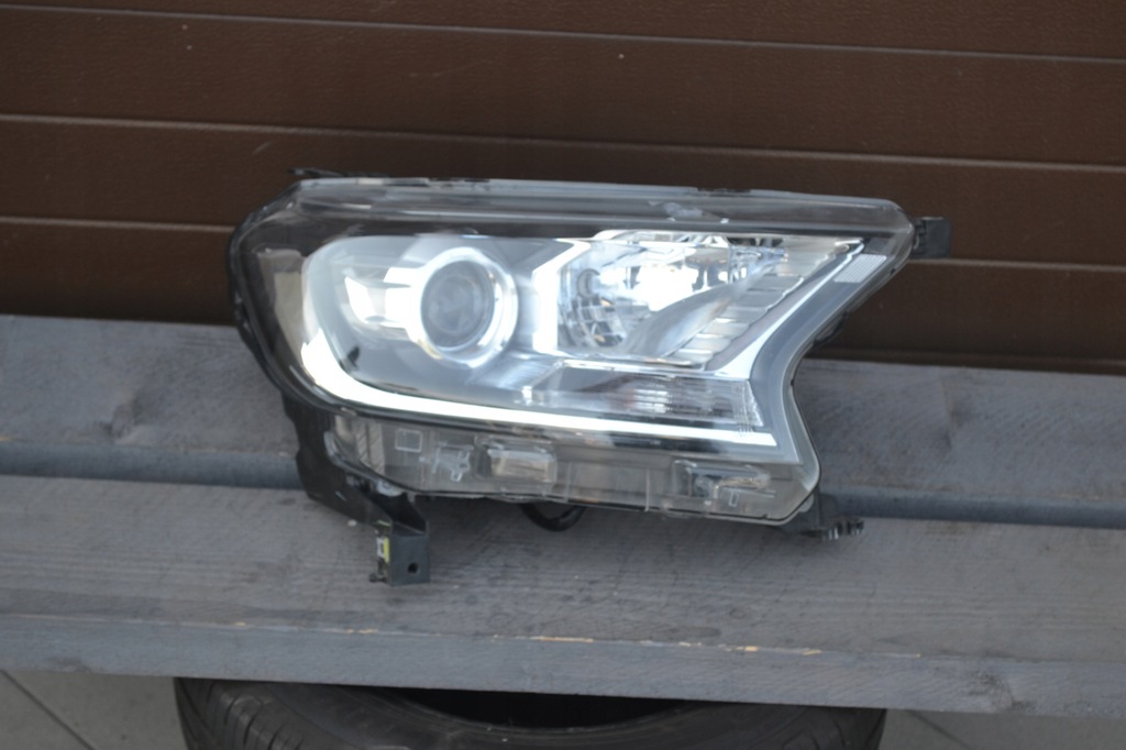 фото №1, Лампа правий перед права передня ranger iv lift eu