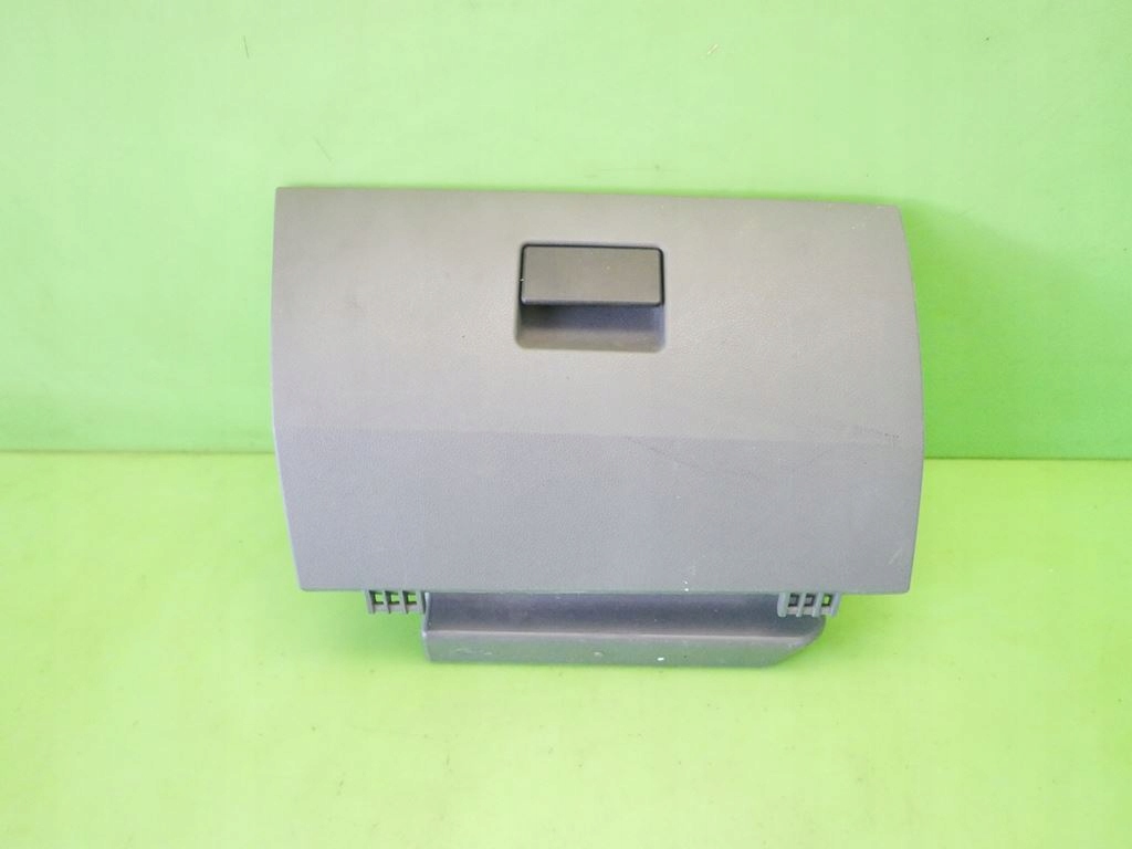 фото №1, Бардачок правий пасажира з панелі ford fiesta mk6 01-