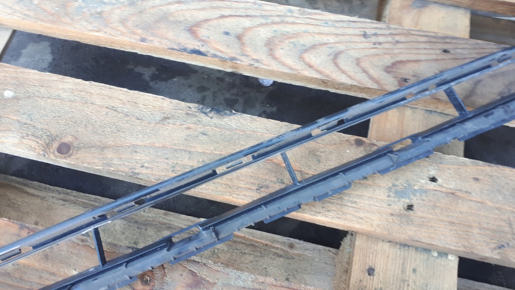 фото №14, Решётка бампера средняя audi a4 s-line 8k0807647a