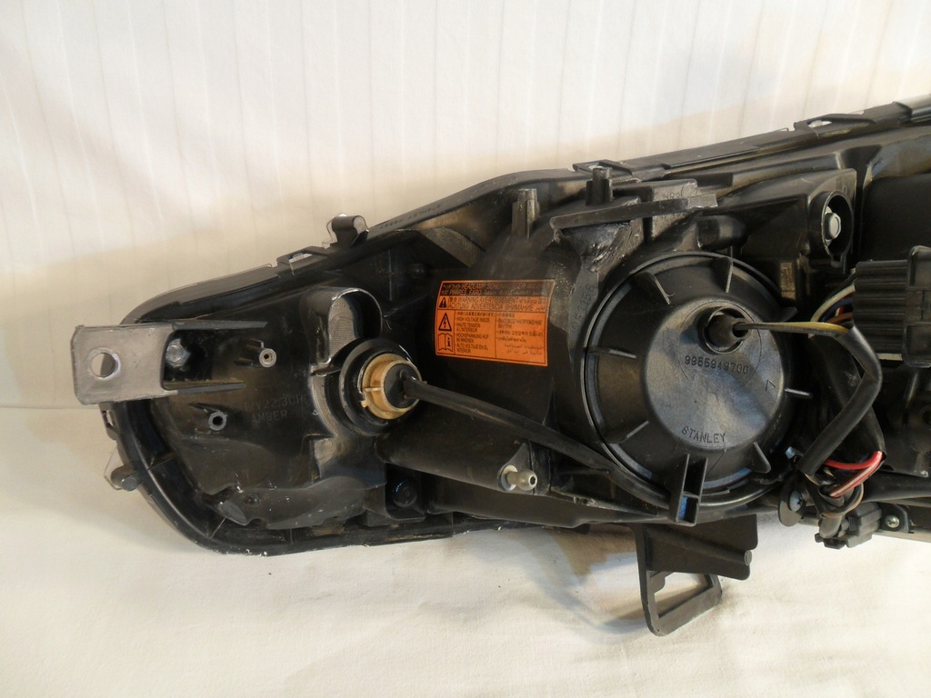 фото №11, Лампа правый перед фара ксенон eu mitsubishi outlander ii lift