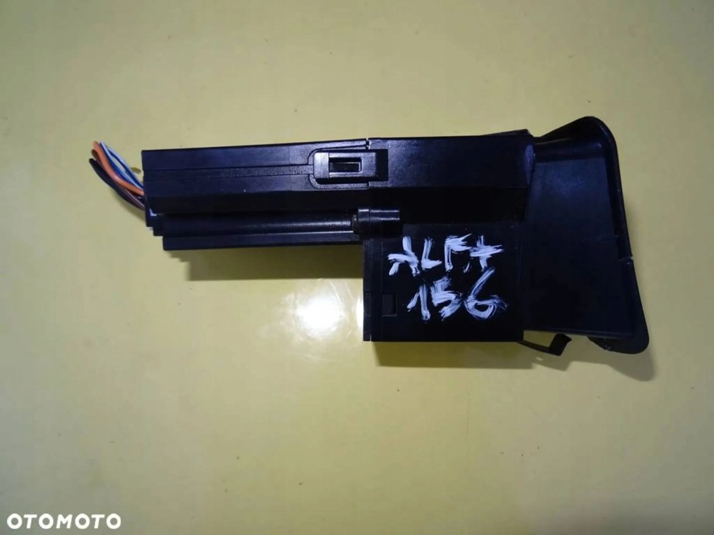 Дисплей годинник alfa romeo 156 156036355 nr9 в Україні