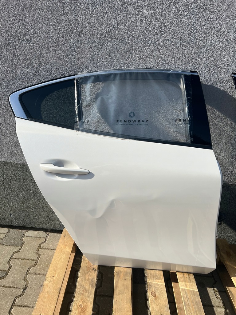 фото №3, Mazda 3 bp дверь правое задняя sedan rok 2020 цвет 25d