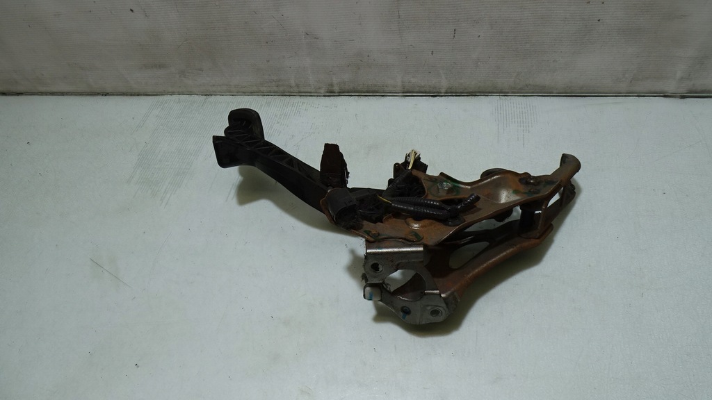 фото №1, Молдинг бампера накладка-спойлер do toyoty avensis t25 сторона права