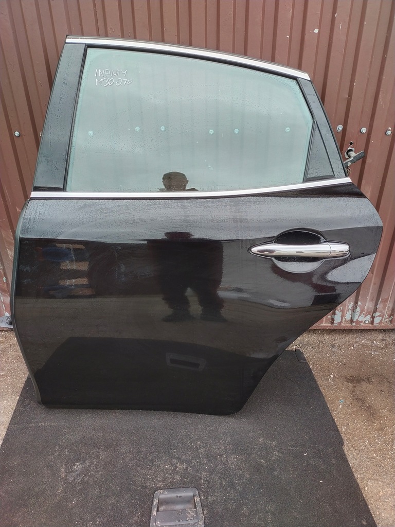 фото №1, Infinity m30 q70 дверь левая задние