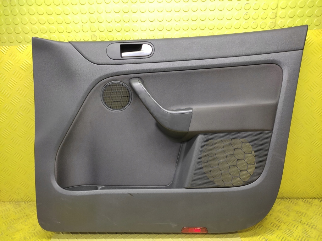 фото №1, Vw golf v plus оббивка двері правий перед 5m0868080