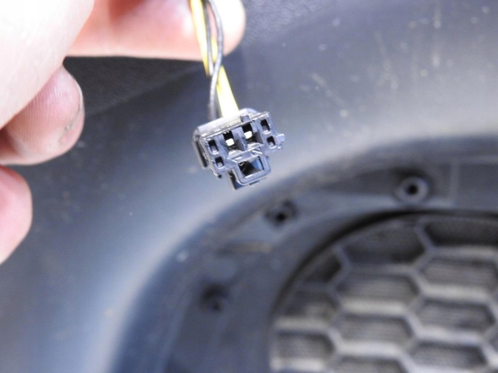 фото №9, Обивка правый задняя шторка c4 grand picasso i