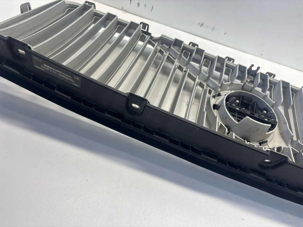 Решітка  решітка радіатора передній перед volvo xc90 2 2017 31479327 Ціна