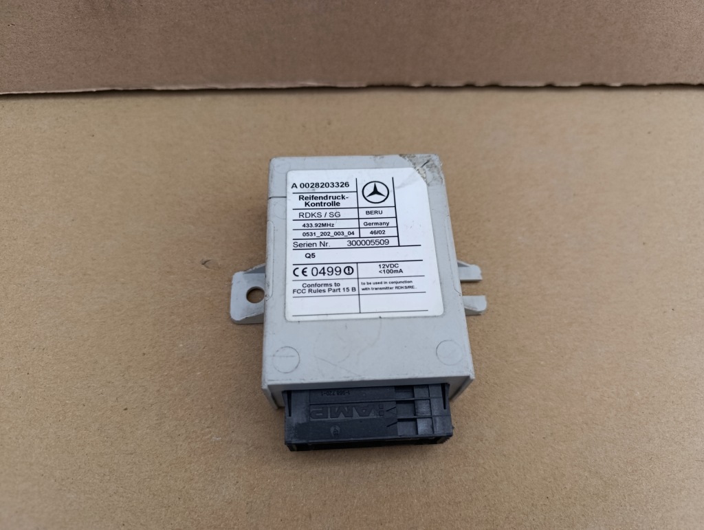 фото №1, Mercedes e klasa w211 модуль поворота преобразователь оригинал idealna