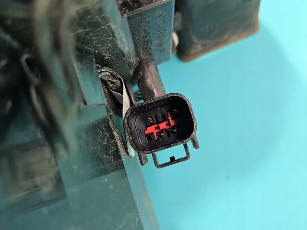 фото №10, Лампа задняя левая land rover discovery sport 14- l550