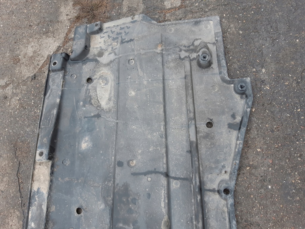 фото №15, Audi a6 c6 защита плита пол подвеска правая 4f0825208