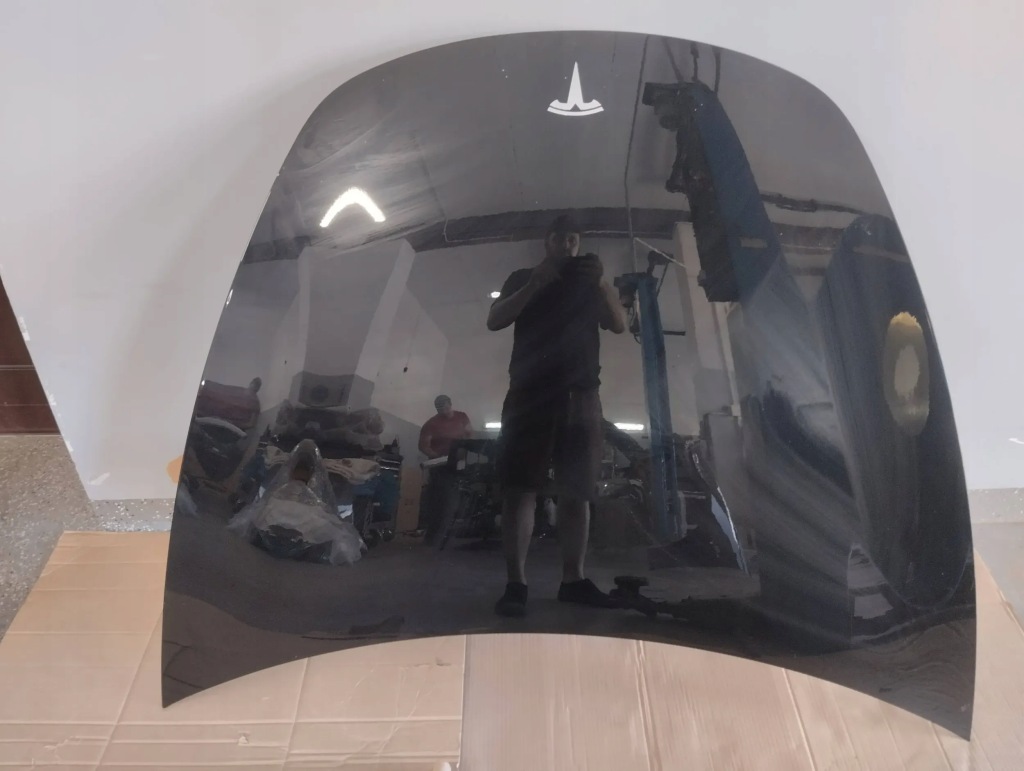 Tesla model 3 капот кришка двигуна pbsb Зі Шроту