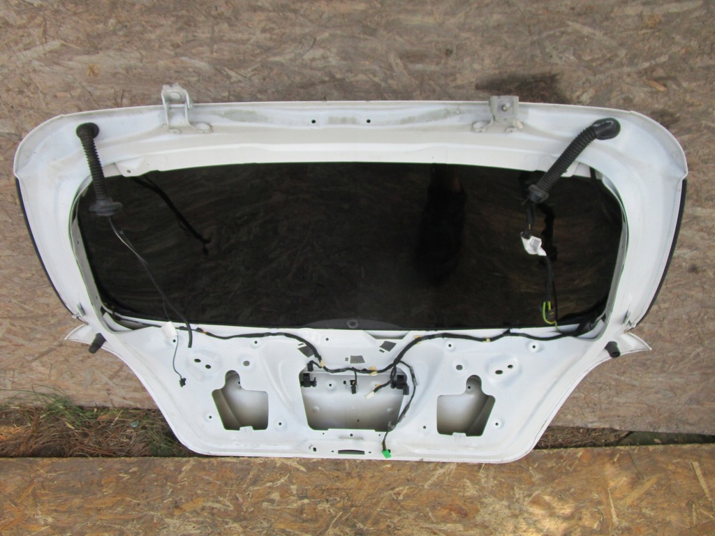 фото №7, Кришка багажника задня peugeot 207 h-b