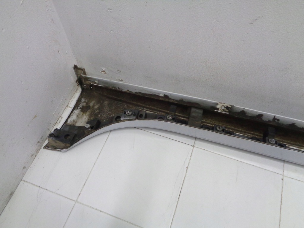 фото №7, Jaguar xe x760 накладка молдинг поріг поріг права 15-22r