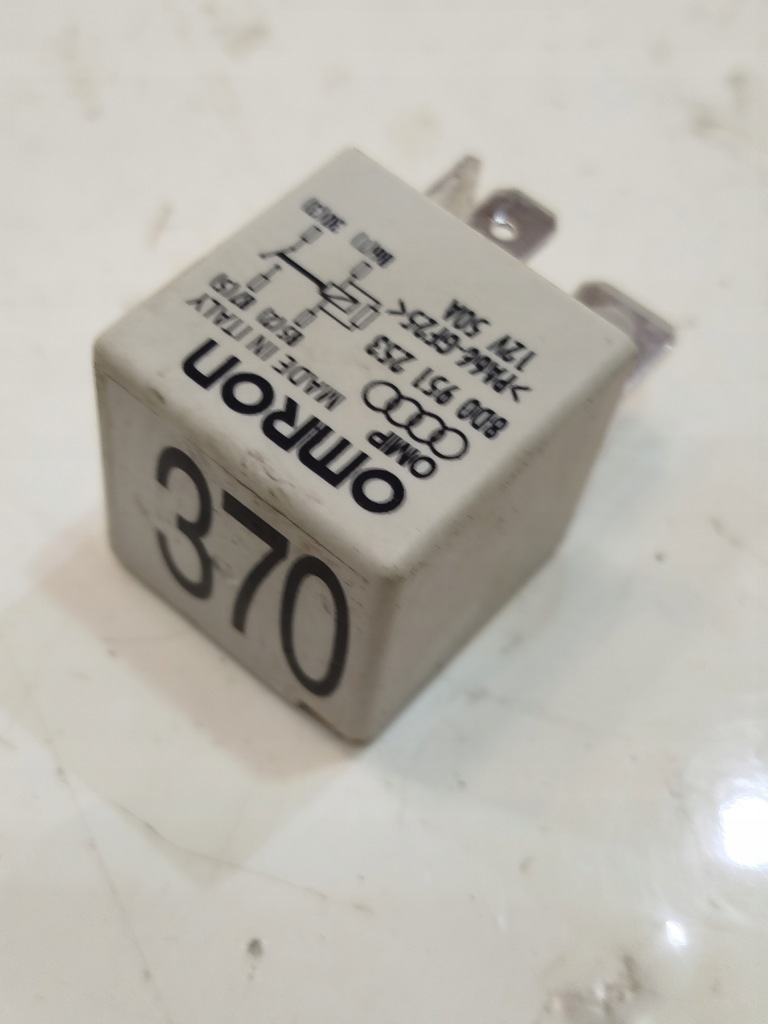 фото №1, Реле 370 vw touareg 7p 8d0951253