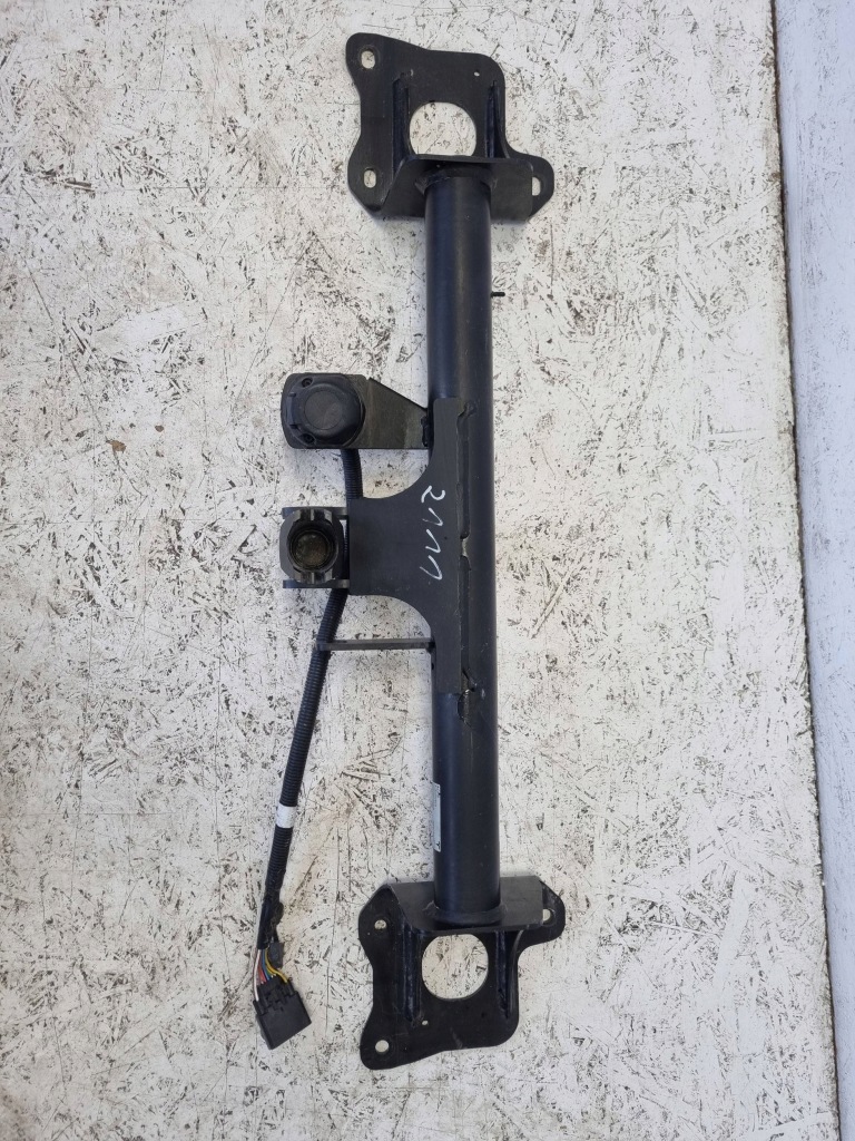 Купить Tesla model y 2020- фаркоп  буксировочный