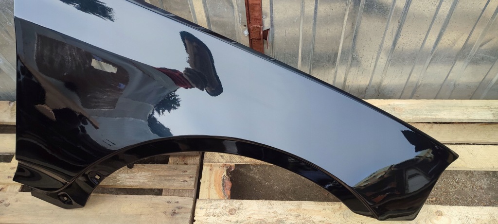 Крыло  стальной правый  перед передний bmw x3 e83 01.04-12.11 рестайлинг  лак 475 Киев