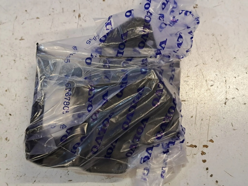 фото №12, Правий кронштейн бампера перед xc70 оригінальний номер 30698147