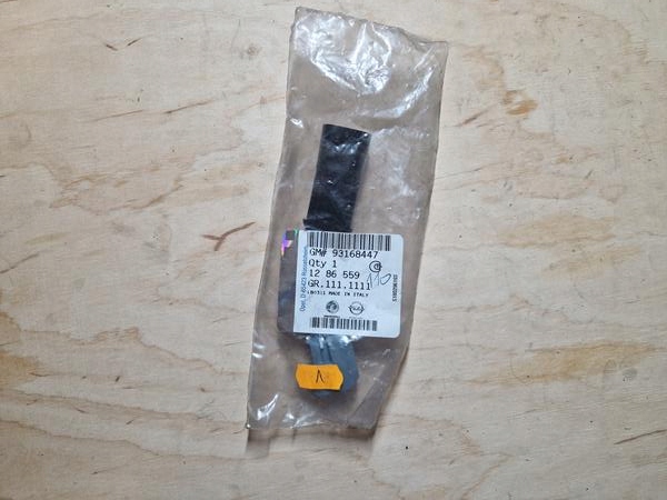 фото №1, Жгут шланг адаптер клаксон opel оригинальный номер 93168447