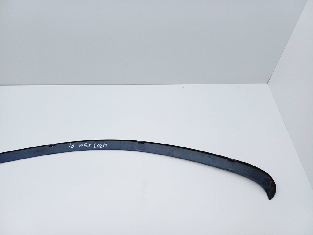 фото №5, Молдинг скло правий задня mercedes c w203 kombi nr166