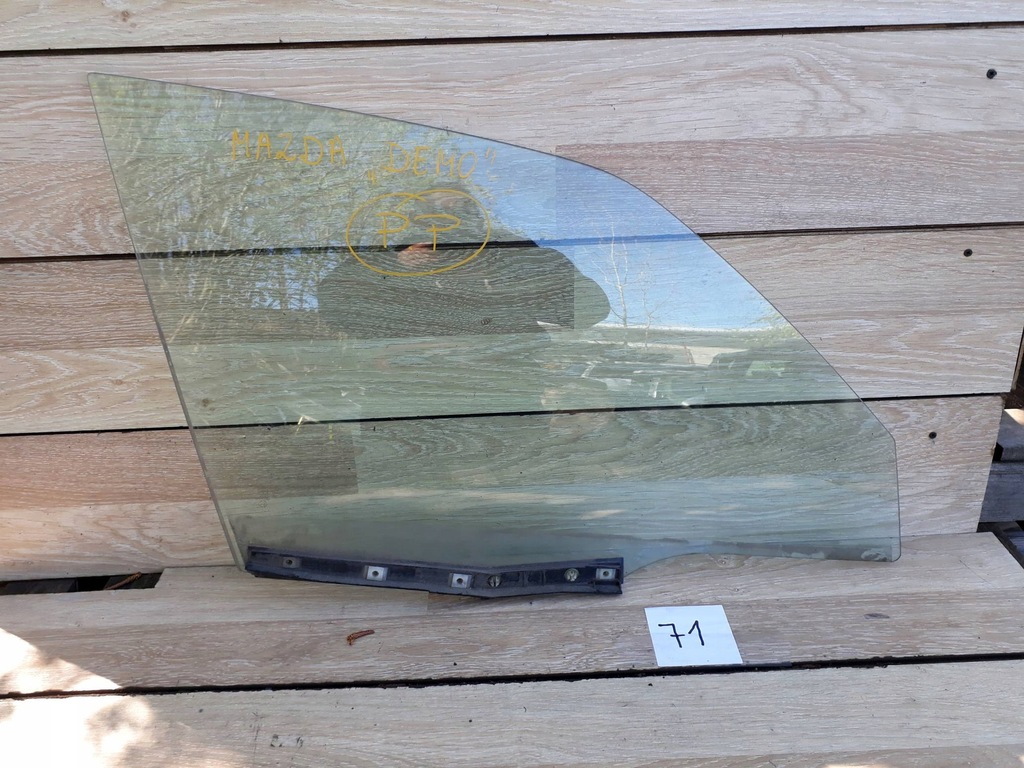 фото №4, Mazda demio стекло боковая дверь правый перед оригинал