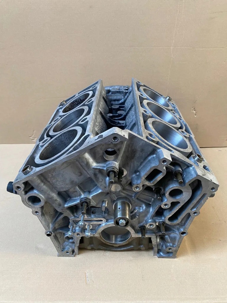 фото №9, Блок двигателя mercedes benz 4.3 amg 276 823