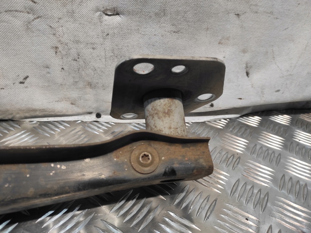 Балка передня під  бампер балка перед бампера smart mc 01 0004835v002 Оригінал