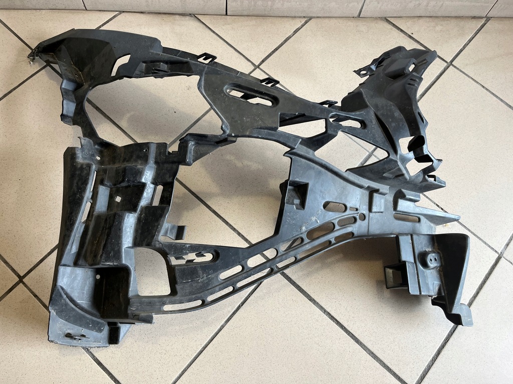 фото №1, Напрямна бампера передній правий mercedes cls w257 amg