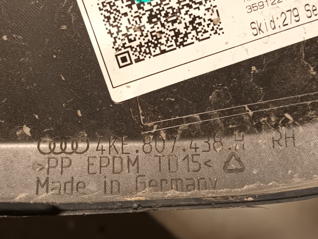 фото №6, Бампер кутик правий передній audi q8 e-tron lift перед 4ke