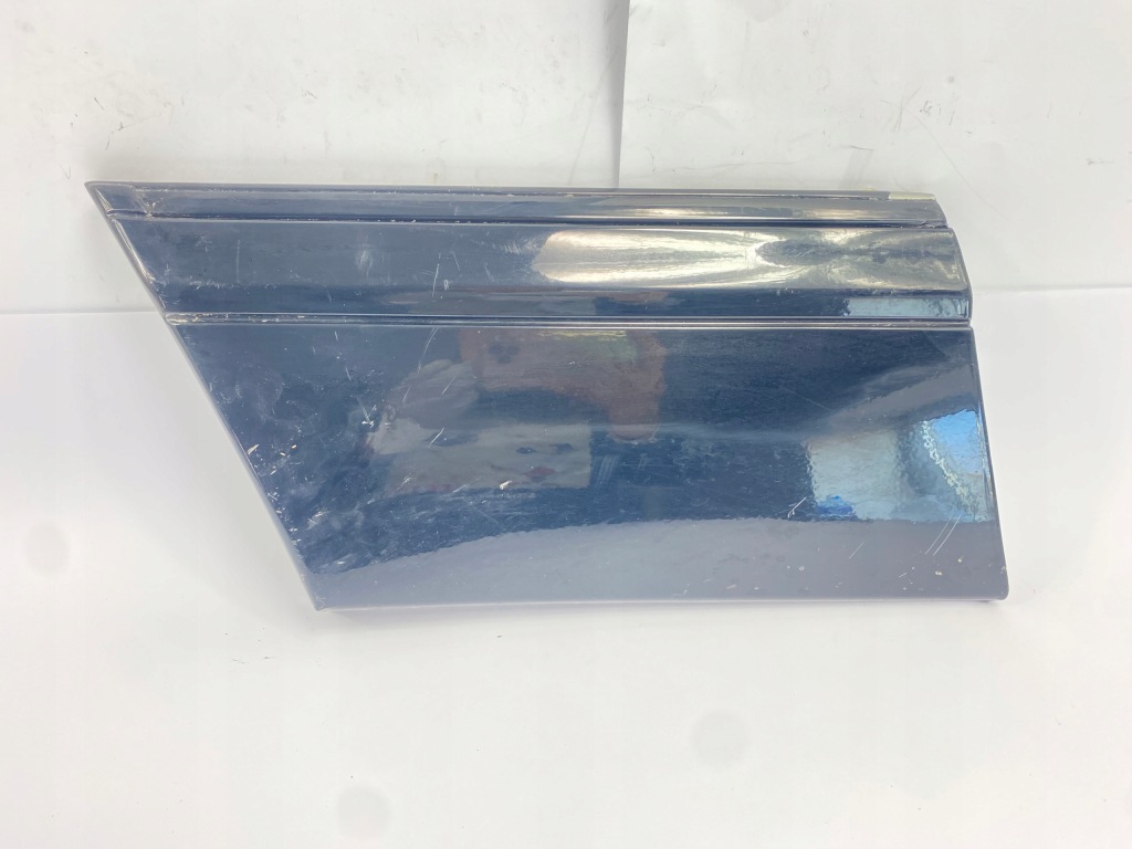 фото №1, Молдинг боковая крыла левый перед mercedes w126 lift 1266903540 оригинальный номер