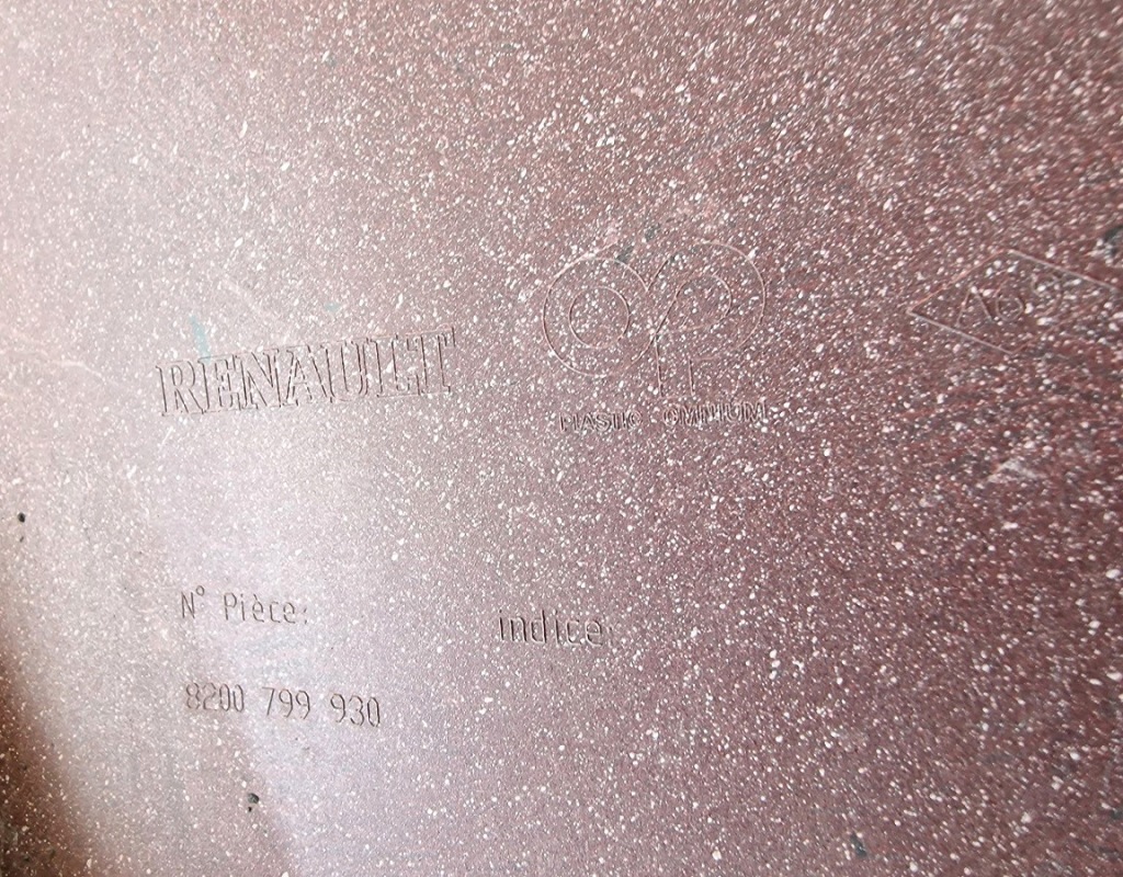 Renault clio 185 lift 82007999 09-12 бампер перед Доставка