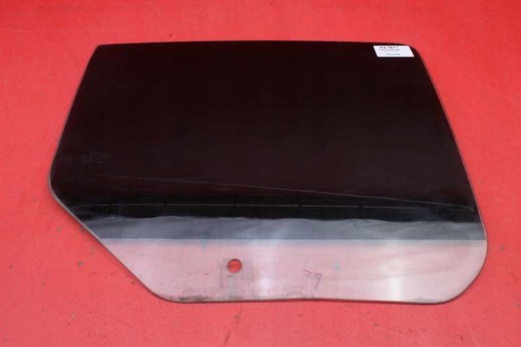 фото №1, Скло бічна права задня задня dodge caliber 06-12